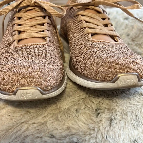 APL Athletic Propulsion Labs Techloom Phantom Sneakers - Picture 4 of 8